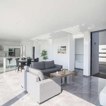 Βίλα Pearl 15 Πρωταράς